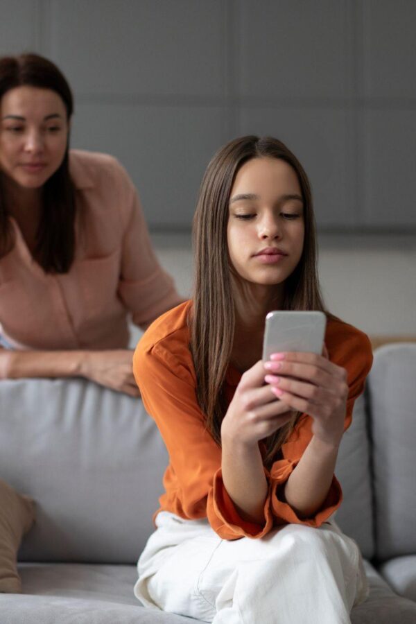 Monitoramento parental e autonomia dos adolescentes