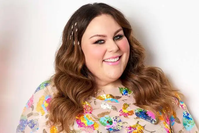 Qual o peso de Chrissy Metz? Tudo Sobre Sua Jornada de Saúde