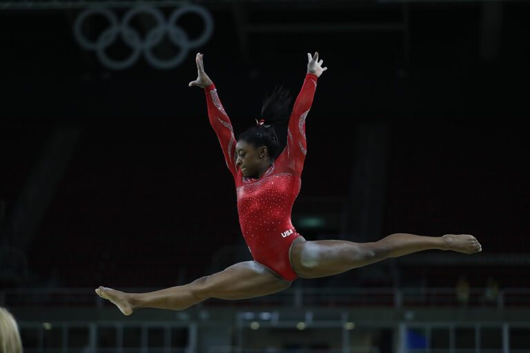 Dona de 11 medalhas olímpicas, a ginasta americana voltou a dizer que não sabe se irá disputar as próximas Olimpíadas; confira os detalhes