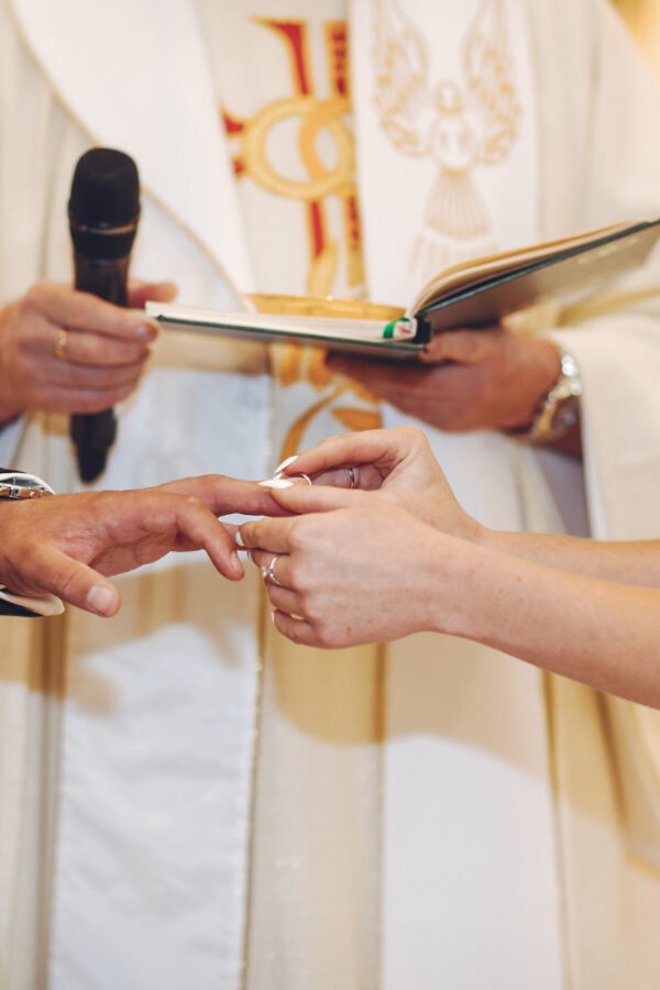 Cidadania portuguesa por casamento: como funciona o processo